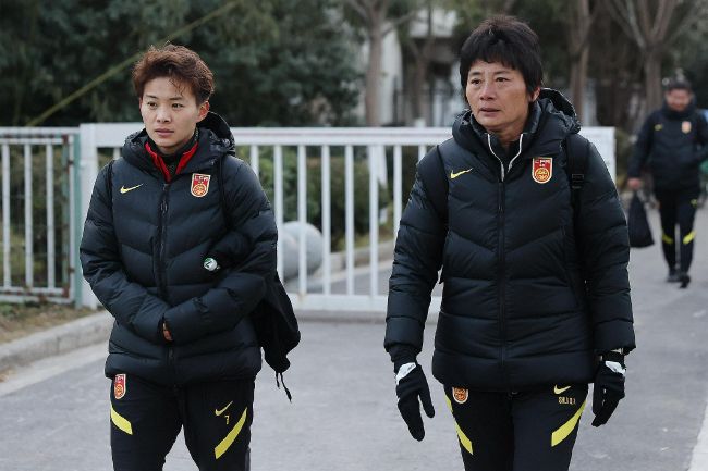 由《国家宝藏》导演乔;德特杜巴执导，杰森;斯坦森、李冰冰、雷恩;威尔森、鲁比;罗丝、赵文瑄、蔡书雅等共同出演的动作科幻冒险大片《巨齿鲨》将于8月10日全球同步上映